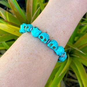 Dyed Howlite Bracelet🩵